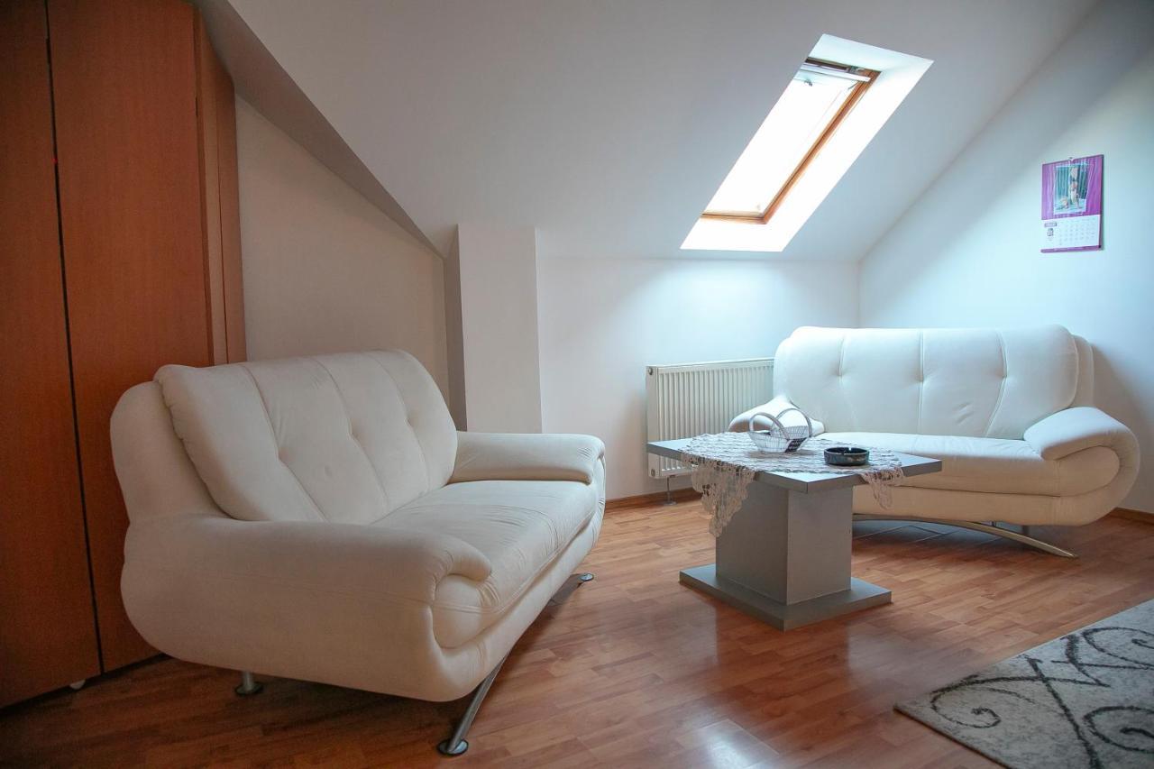 Appartamento Xxl-House Târgu-Mureş Esterno foto