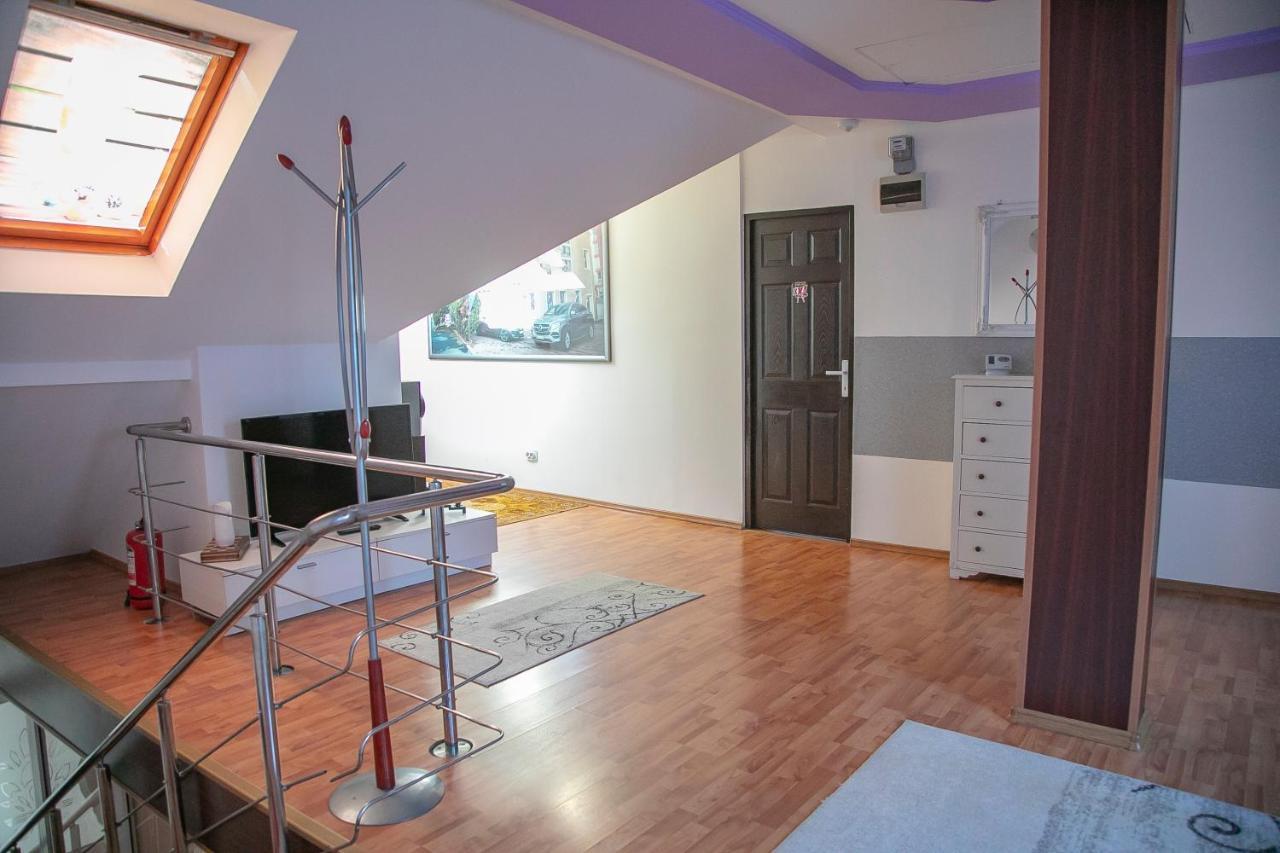 Appartamento Xxl-House Târgu-Mureş Esterno foto